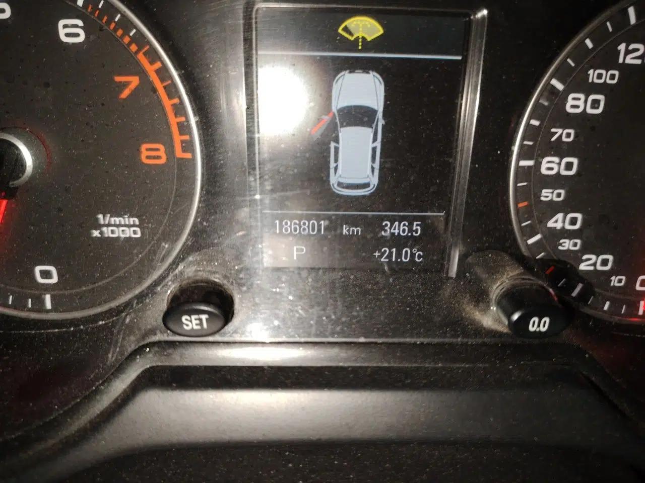 Audi Q5 2013 40 TFSI Comfort Edition — миниатюра 12
