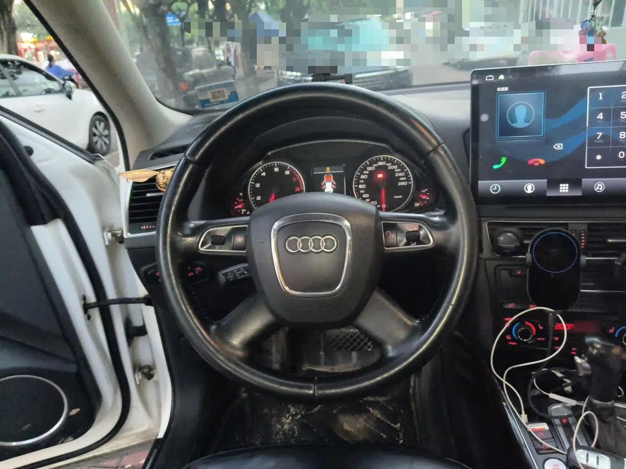 Audi Q5 2011 2.0TFSI Comfort Version — миниатюра 10