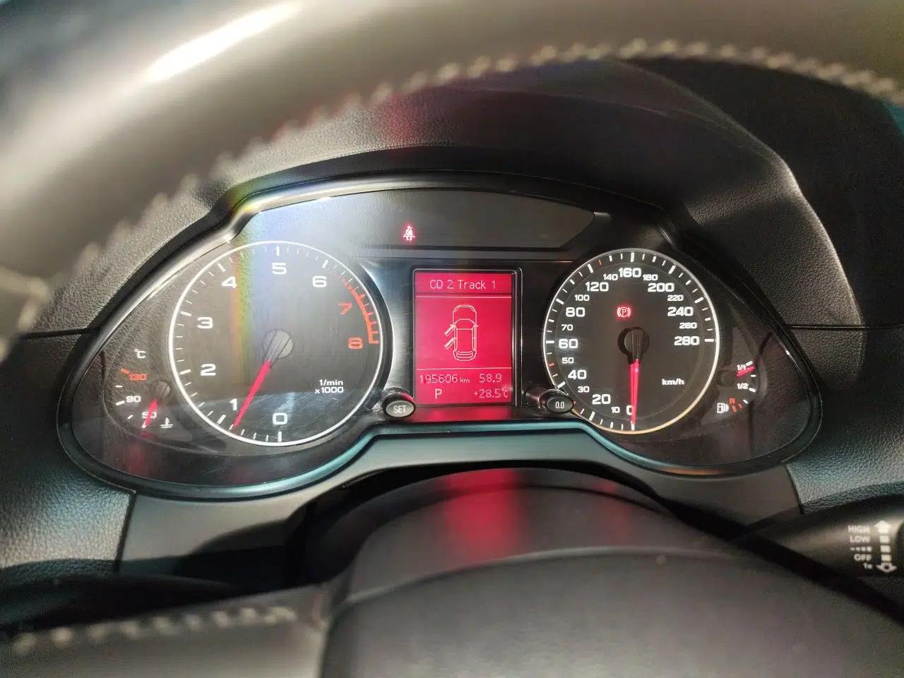 Audi Q5 2012 2.0TFSI Technology Model — миниатюра 11