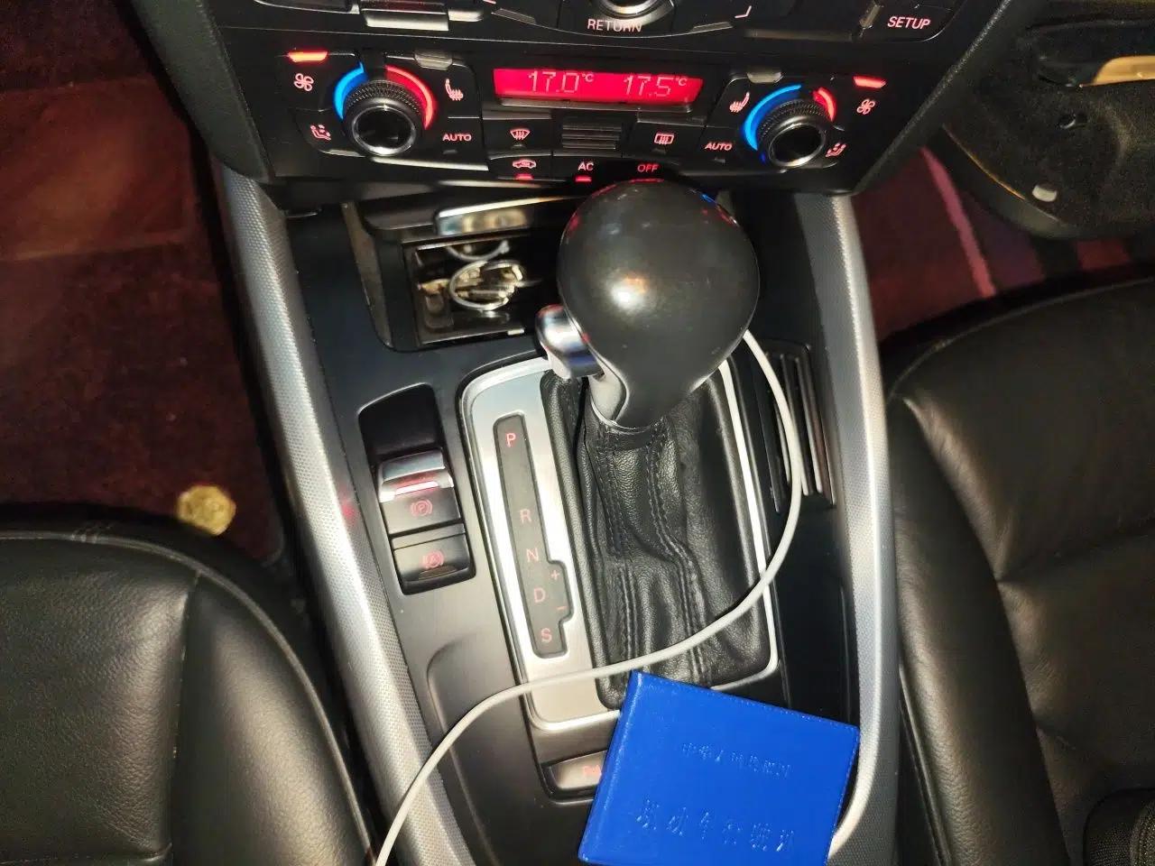 Audi Q5 2012 2.0TFSI Technology Model — миниатюра 14