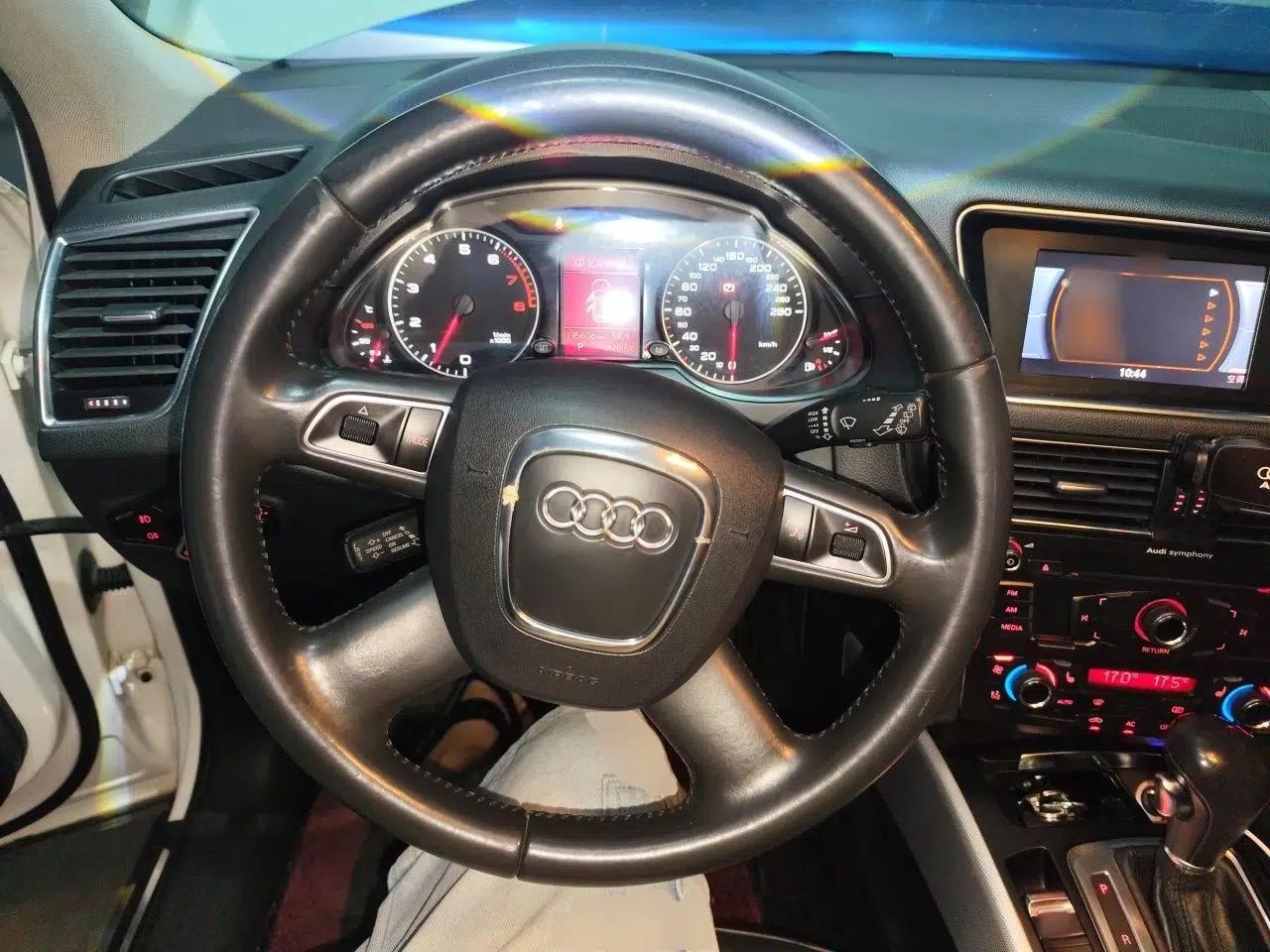 Audi Q5 2012 2.0TFSI Technology Model — миниатюра 10
