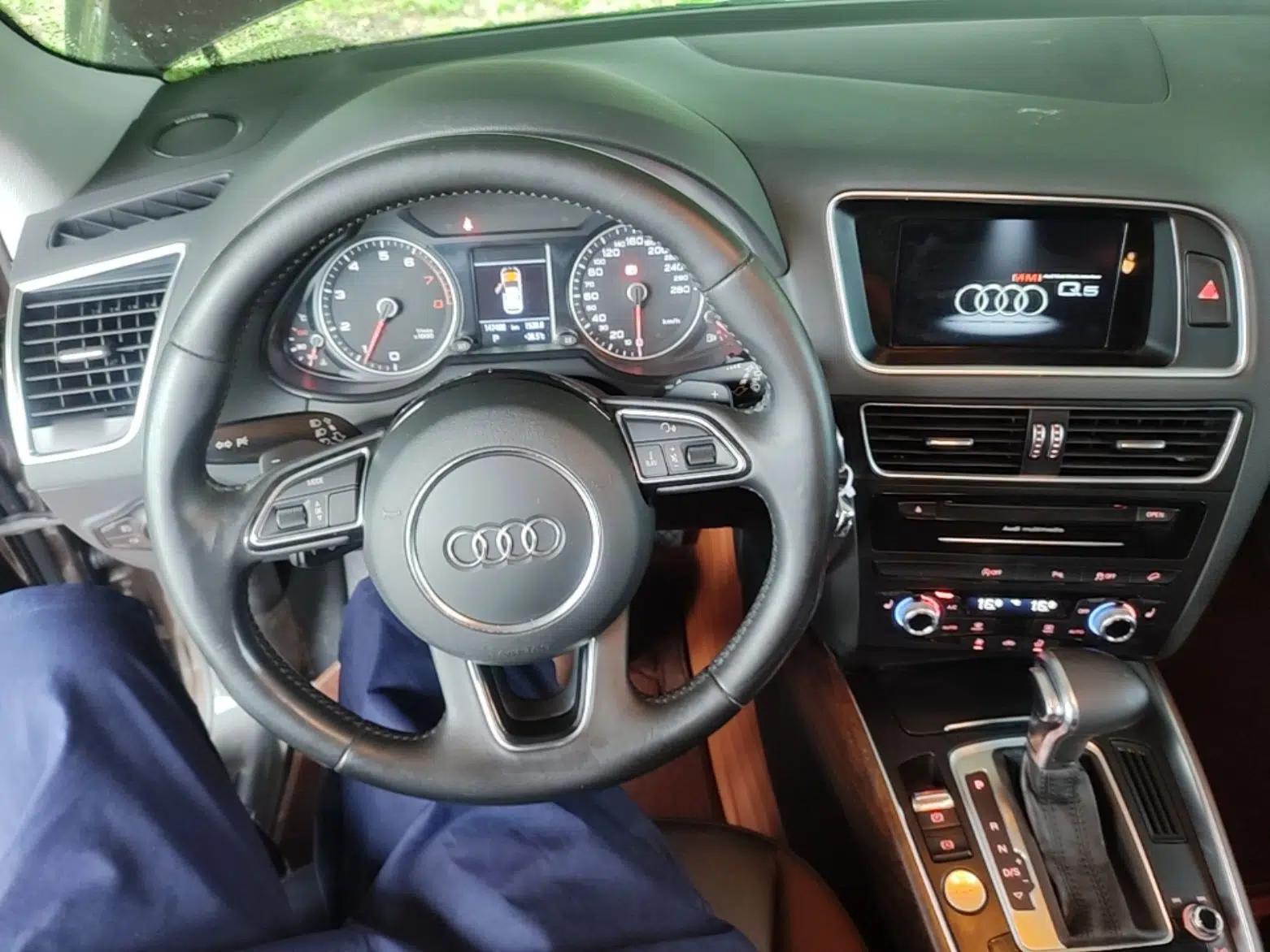 Audi Q5 2017 40 TFSI Comfort Model — миниатюра 13