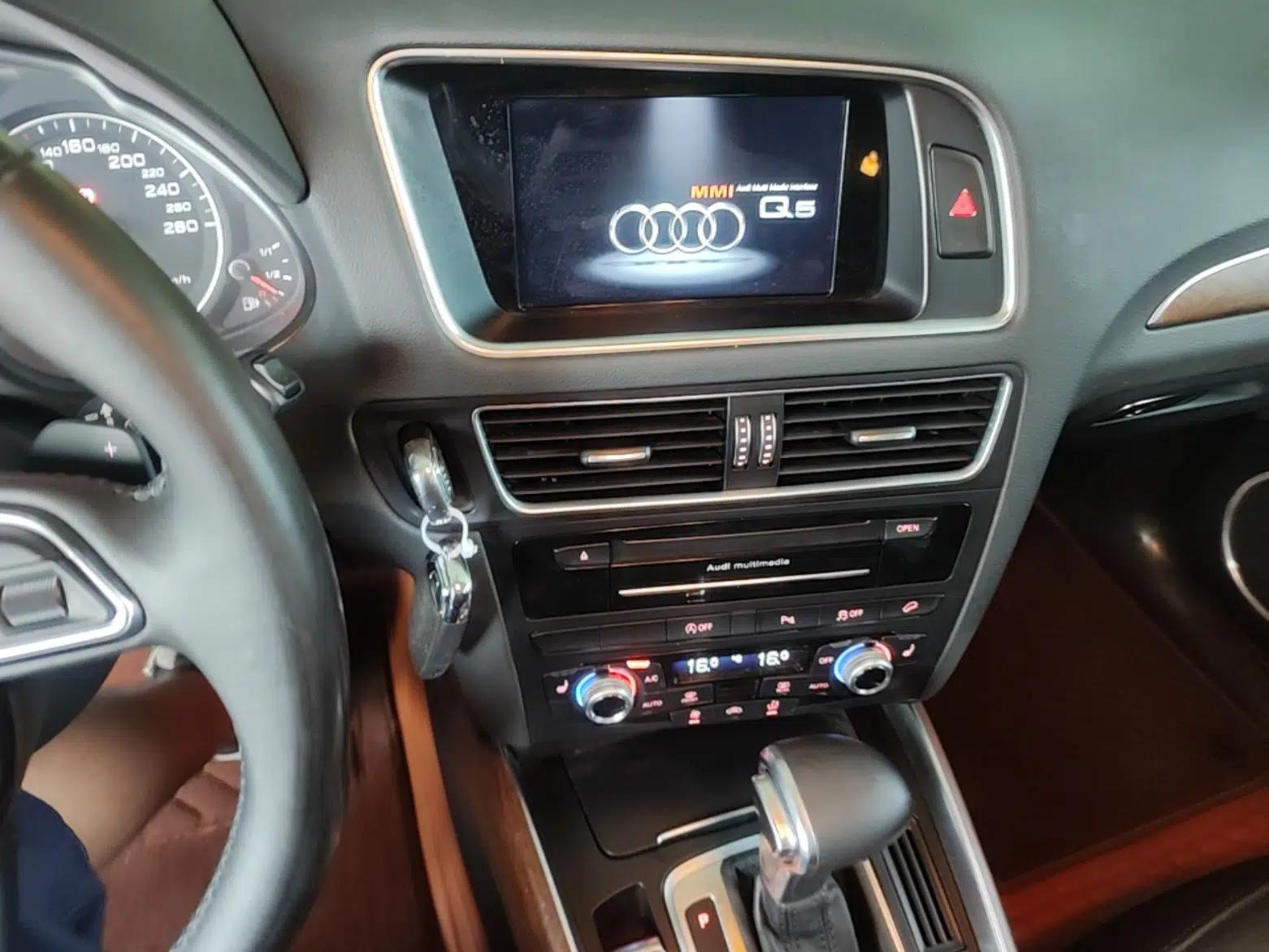 Audi Q5 2017 40 TFSI Comfort Model — миниатюра 15
