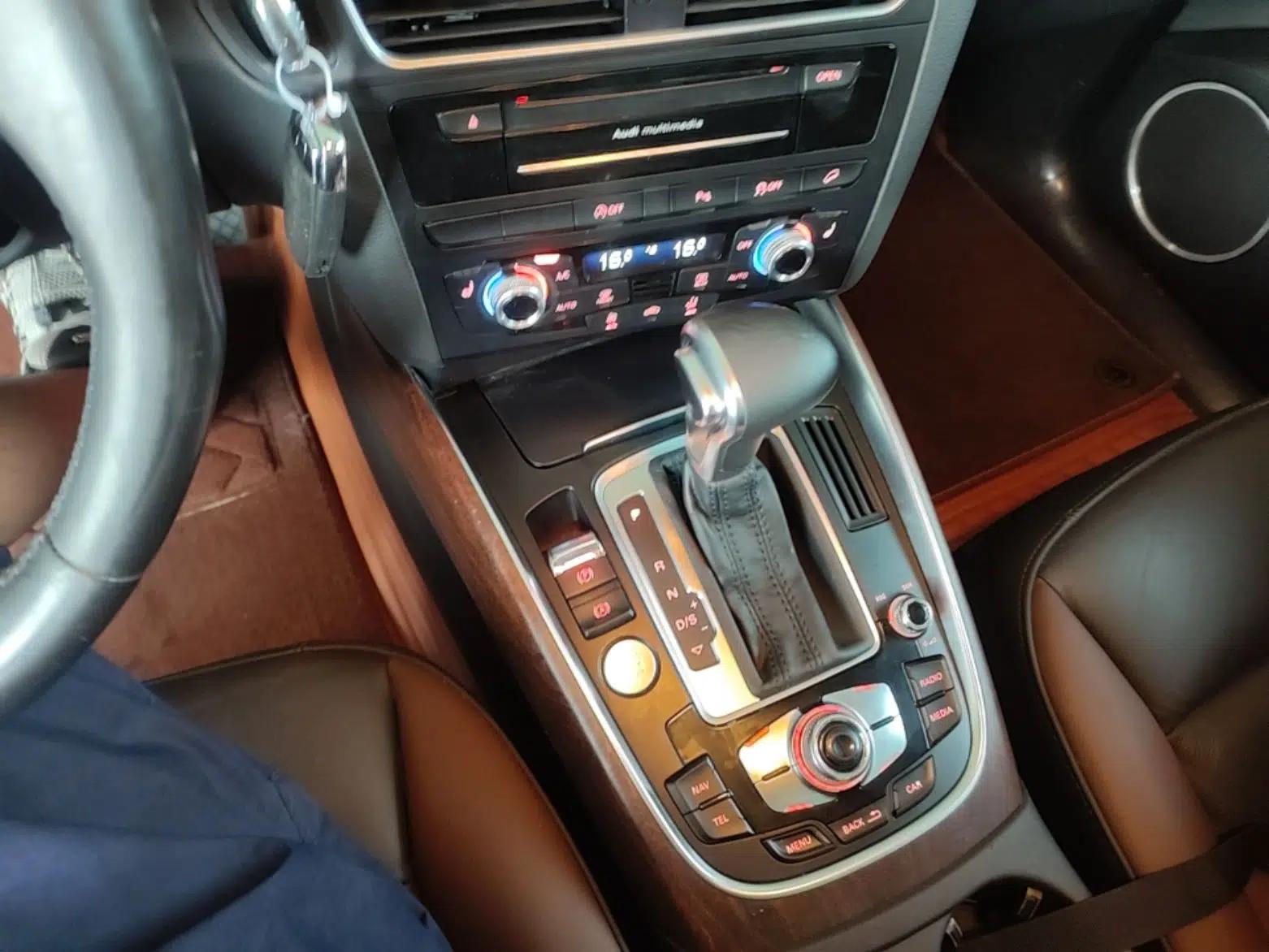 Audi Q5 2017 40 TFSI Comfort Model — миниатюра 16