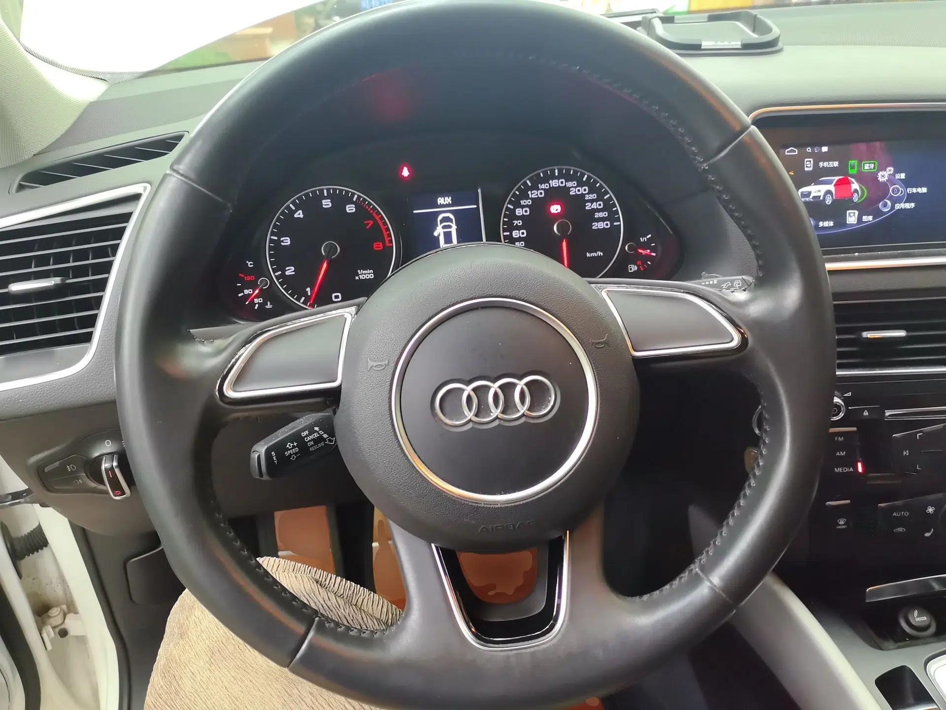 Audi Q5 2017 Plus 40 TFSI Ambition Model — миниатюра 10
