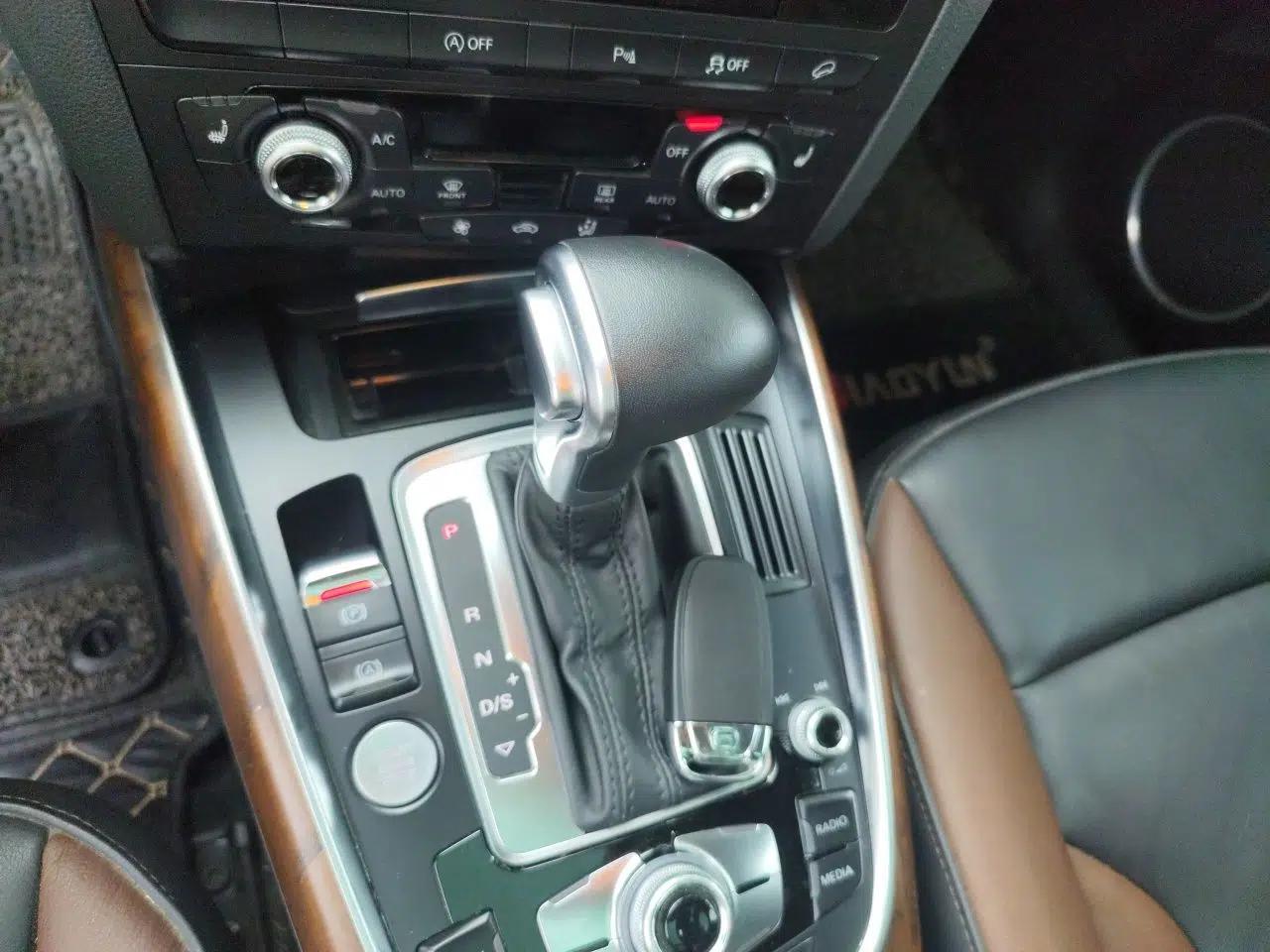 Audi Q5 2017 40 TFSI Comfort Model — миниатюра 14