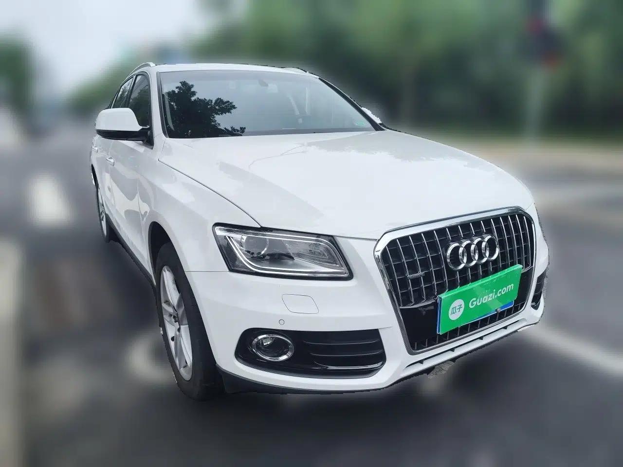 Audi Q5 2017 40 TFSI Comfort Model — миниатюра 3