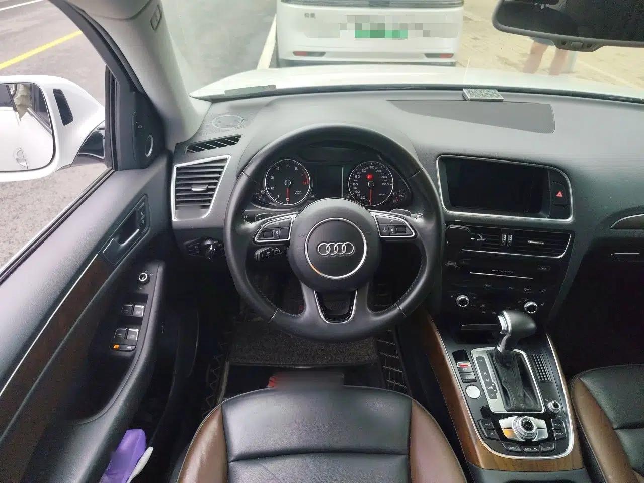 Audi Q5 2017 40 TFSI Comfort Model — миниатюра 10