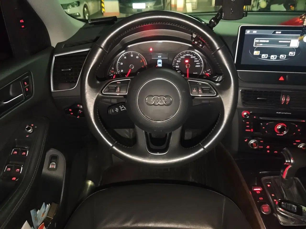 Audi Q5 2017 40 TFSI Luxury Model — миниатюра 10