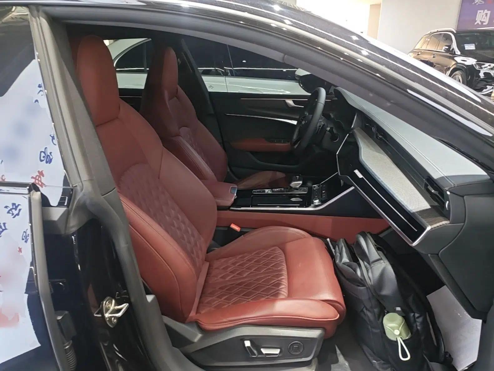 Audi A7L 2023 45 TFSI quattro S-line Black Warrior Edition — миниатюра 24