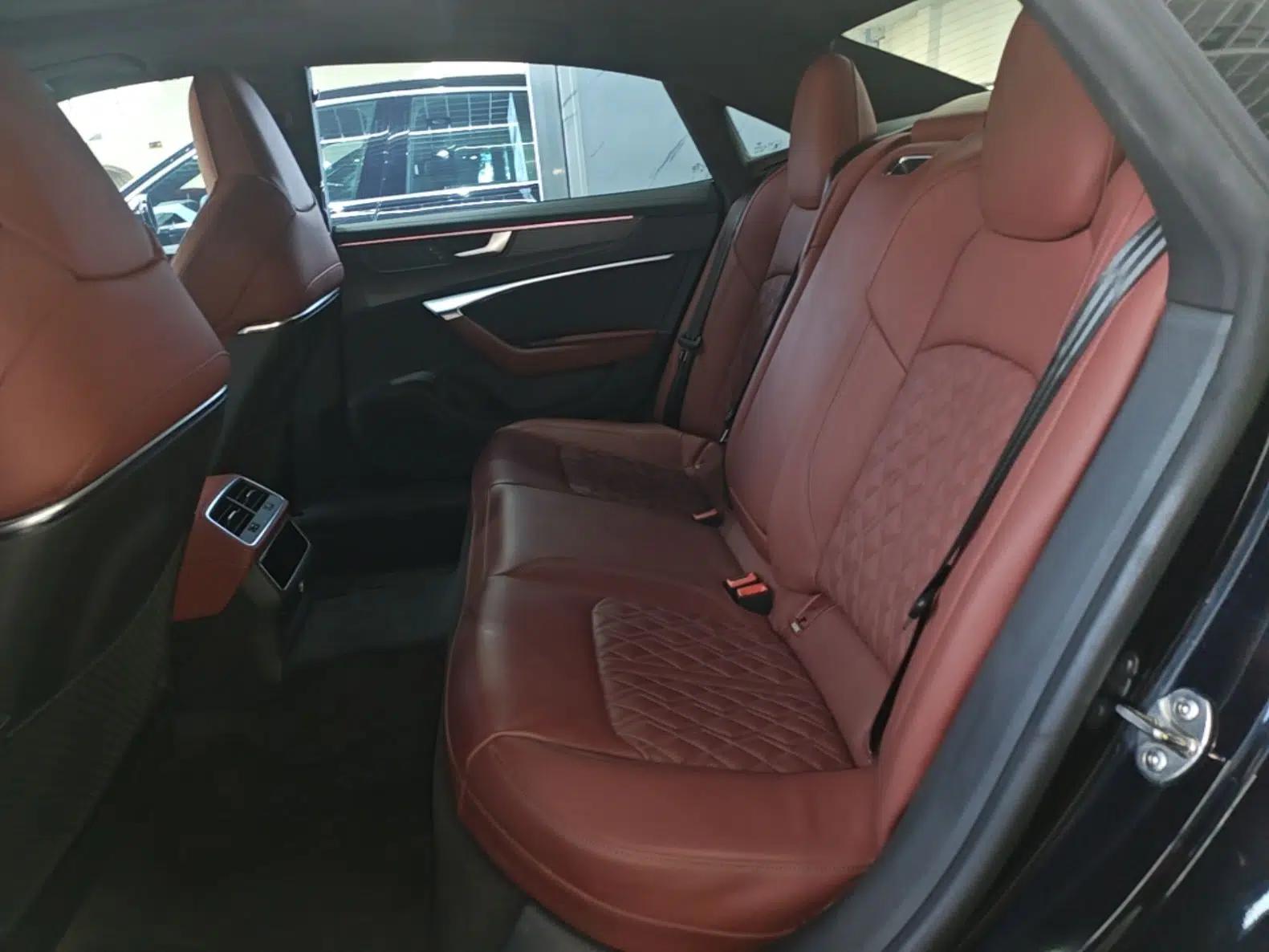 Audi A7L 2023 45 TFSI quattro S-line Black Warrior Edition — миниатюра 25