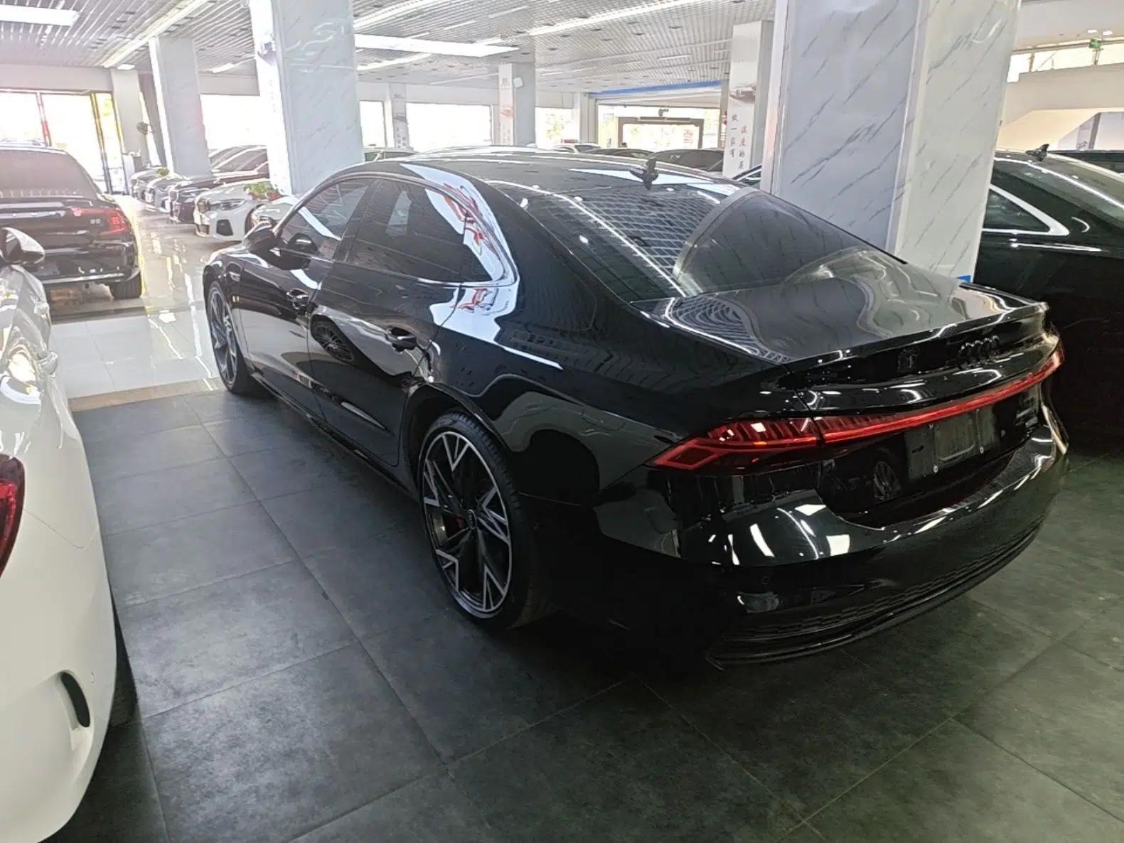 Audi A7L 2023 45 TFSI quattro S-line Black Warrior Edition — миниатюра 4