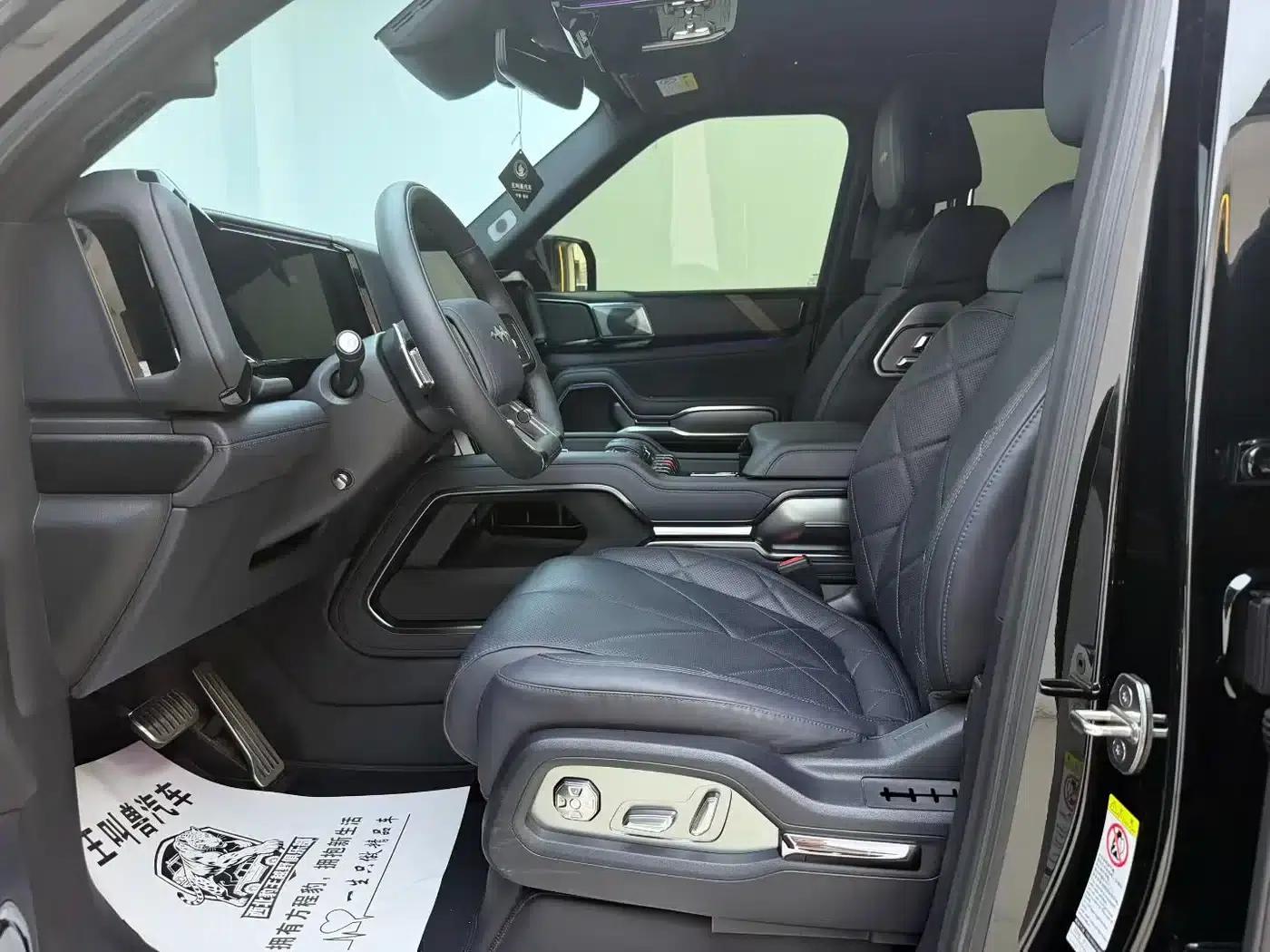 Leopard 8 2025 Smart & Deluxe Edition 6-seater — миниатюра 4