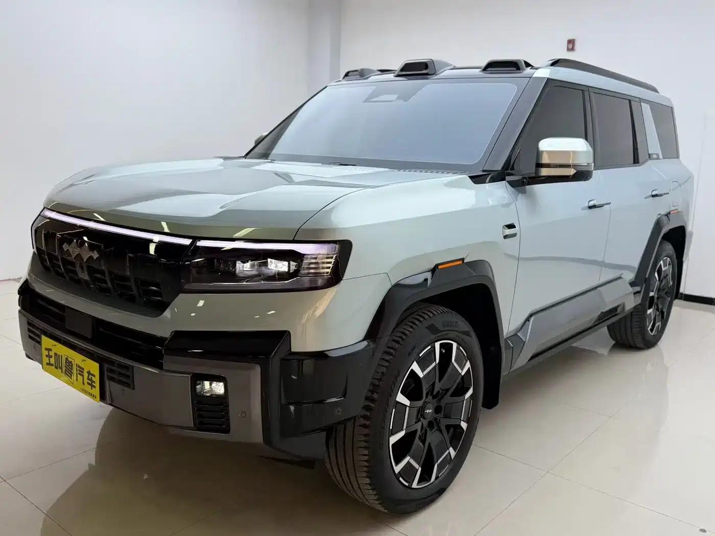 Leopard 8 2025 Smart & Brave Flagship Edition 6-seater — миниатюра 1