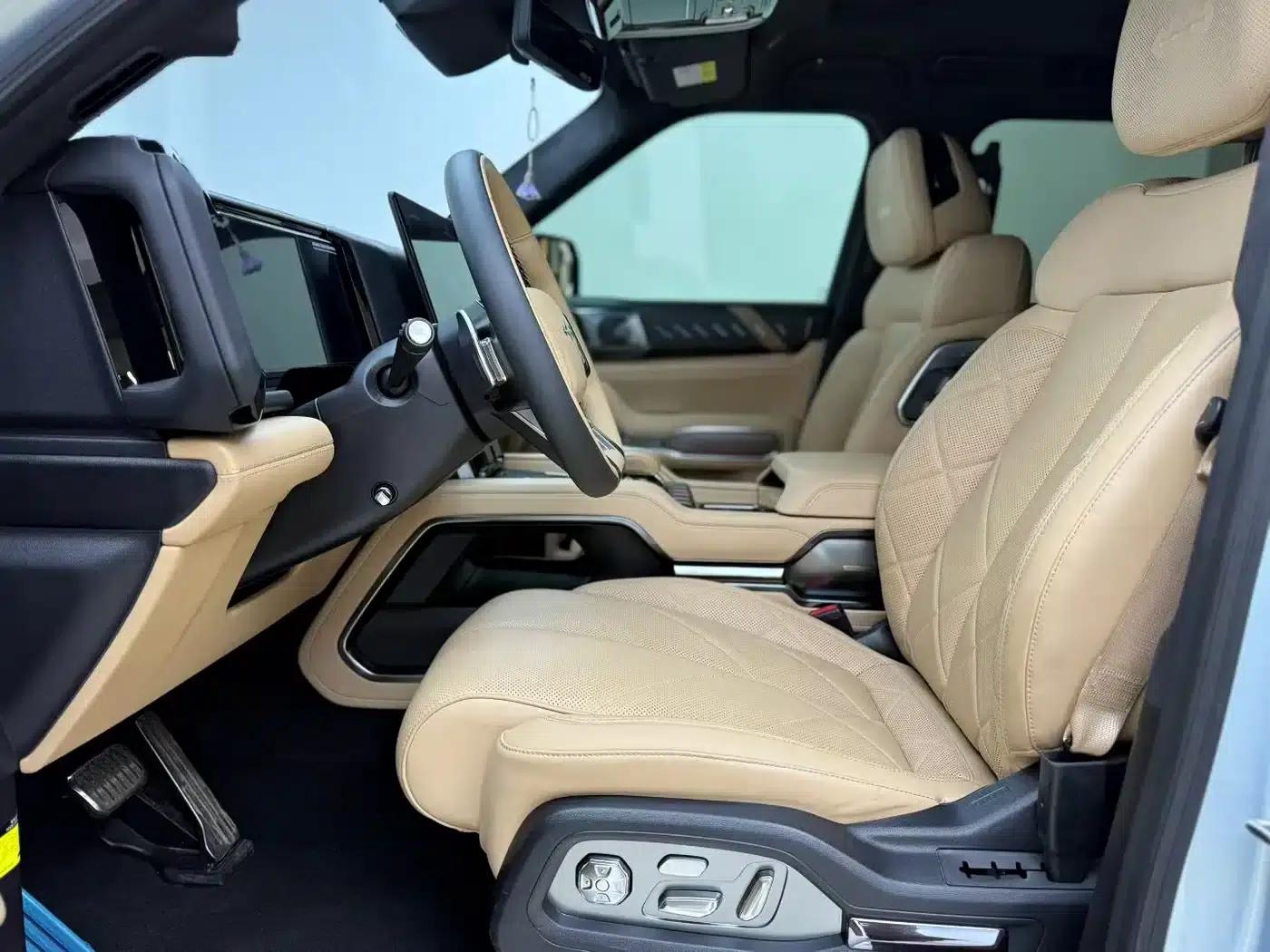 Leopard 8 2025 Smart & Brave Flagship Edition 6-seater — миниатюра 4