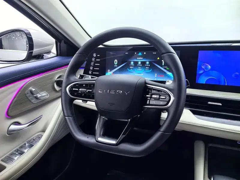 Chery Arrizo 8 2022 1.6TGDI DCT Elegance — миниатюра 16