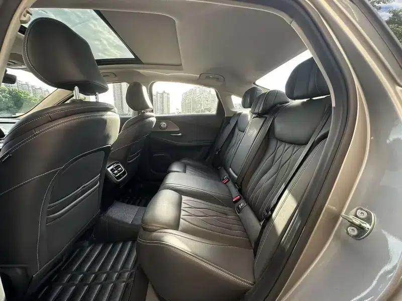 Chery Arrizo 8 2024 1.6TGDI DCT Premium Edition — миниатюра 10