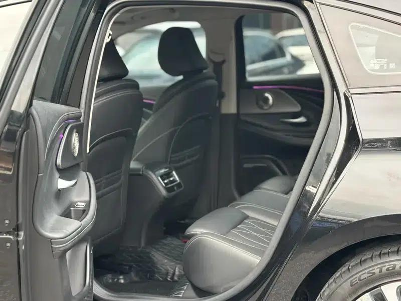 Chery Arrizo 8 2023 High-Performance Edition 2.0T DCT — миниатюра 17