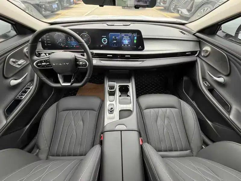 Chery Arrizo 8 2025 Model 1.6TGDI DCT — миниатюра 7