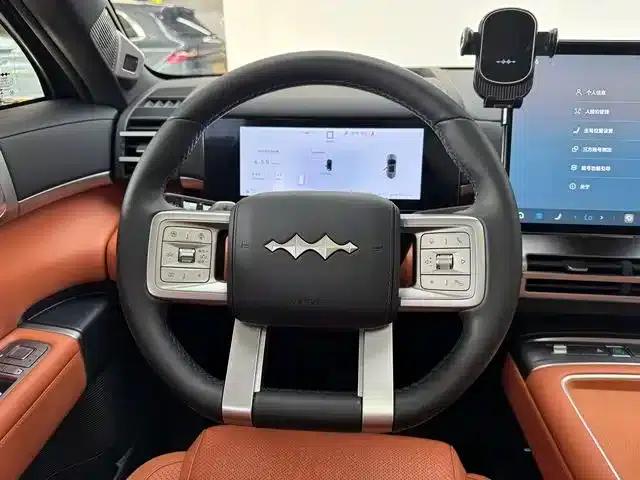 Titanium 7 2025 Model 190KM 4WD Ultra Edition — миниатюра 13