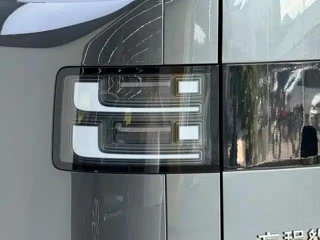 Titanium 7 2025 Model 190KM 4WD Ultra Edition — миниатюра 19
