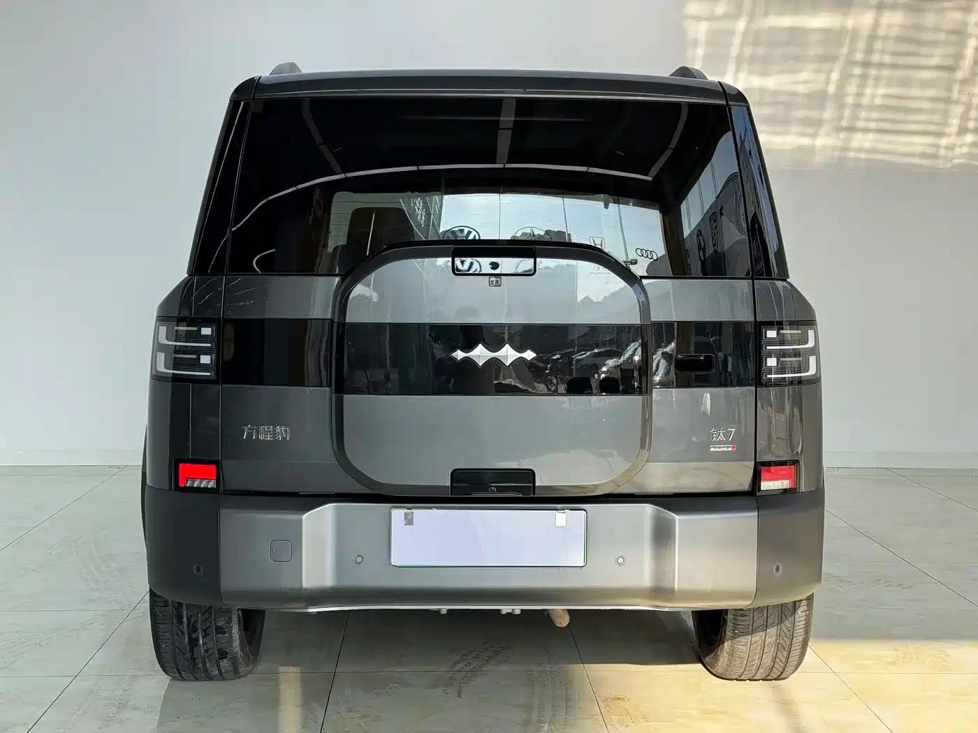 Titanium 7 2025 Model 190KM 4WD Ultra Edition — миниатюра 8