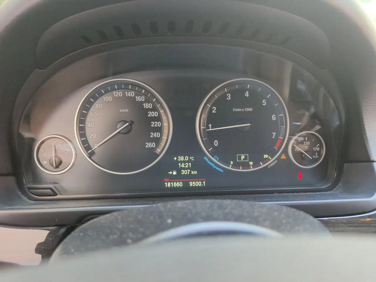 BMW 5 Series 2014 525Li Luxury Design Package — миниатюра 11