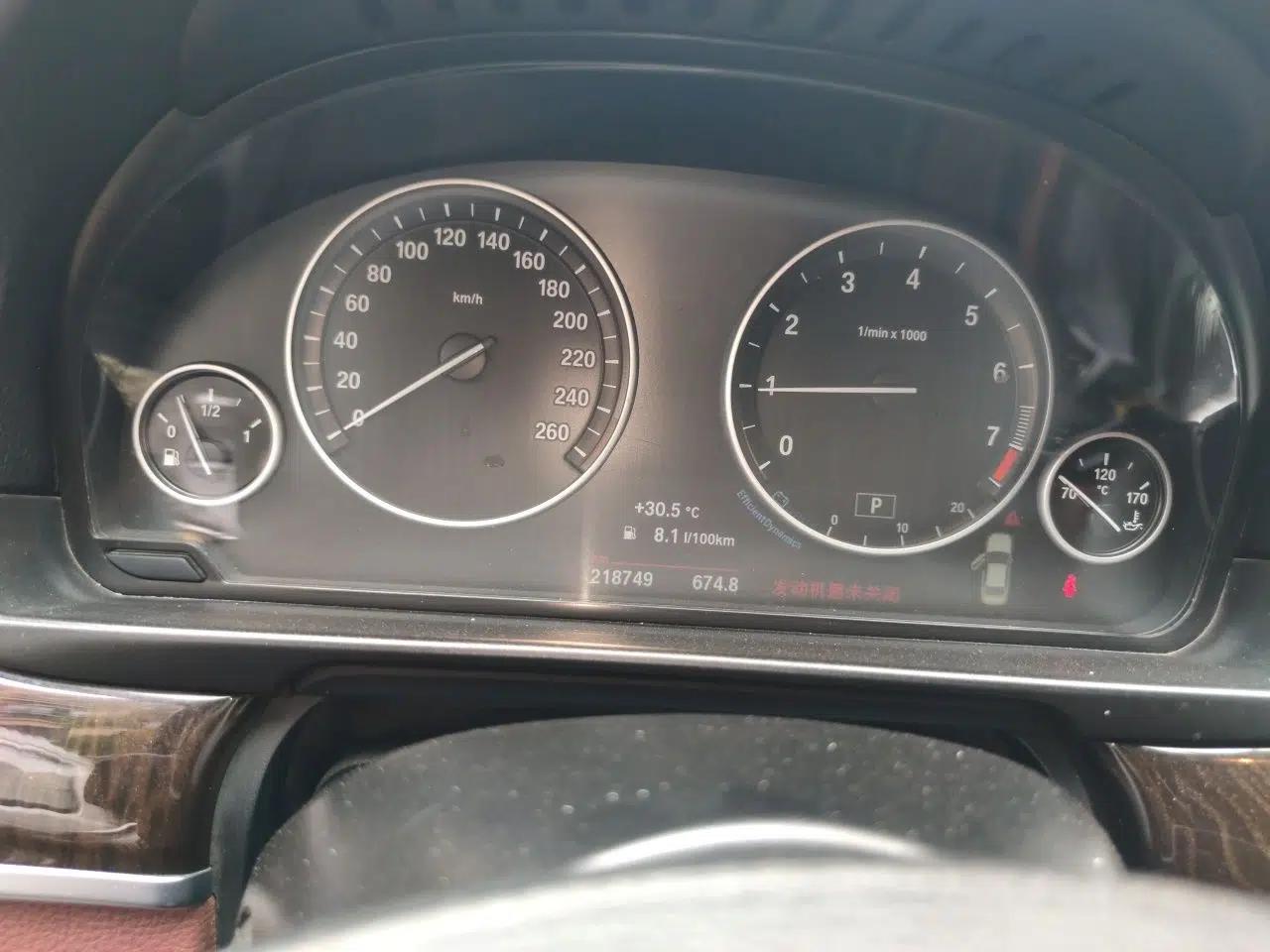 BMW 5 Series 2014 525Li Leading Model — миниатюра 11