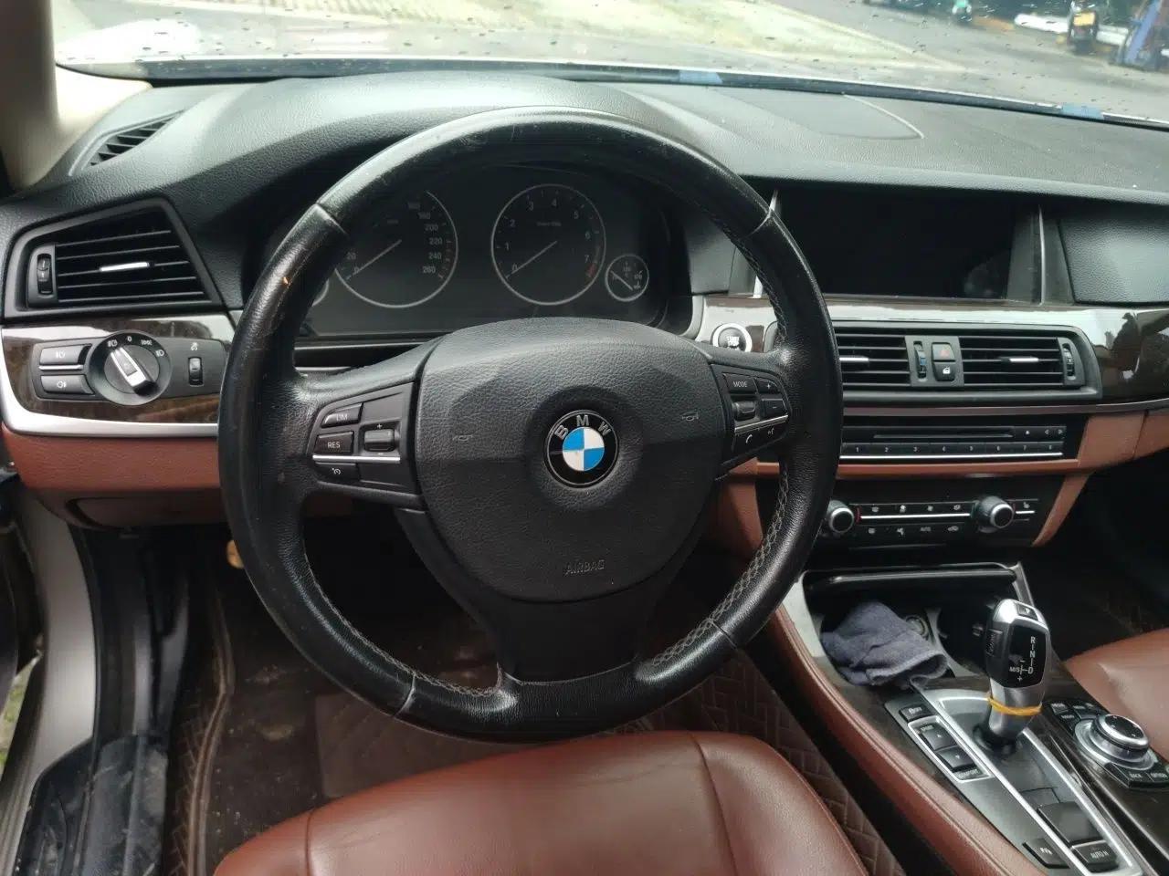 BMW 5 Series 2014 525Li Leading Model — миниатюра 10