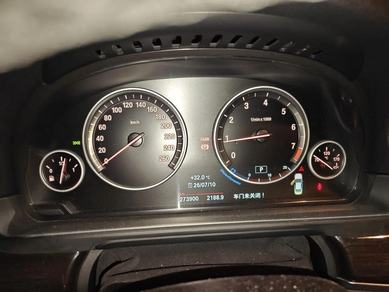 BMW 5 Series 2014 525Li Luxury Design Package — миниатюра 11