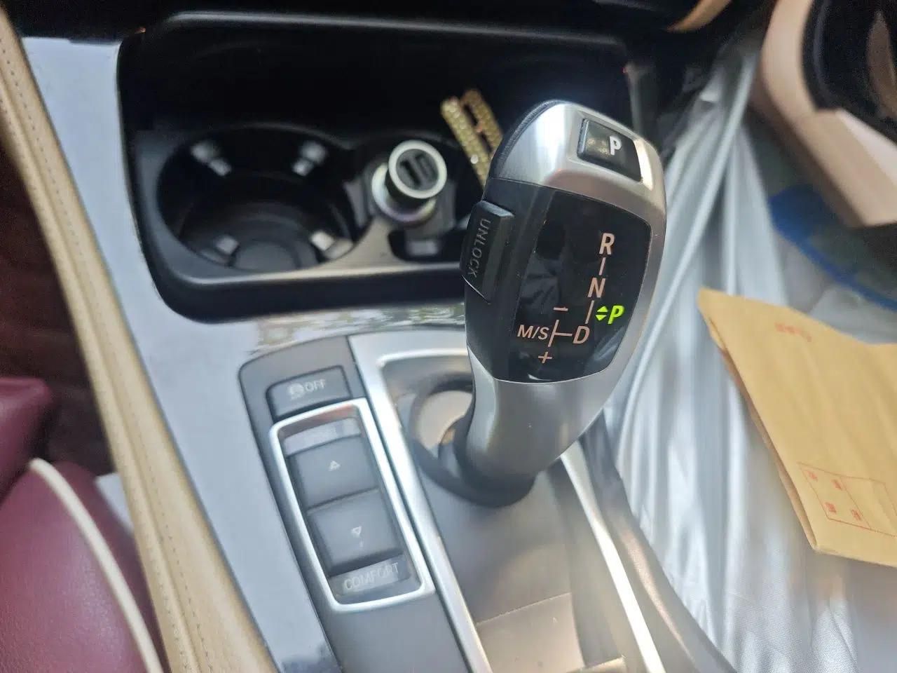 BMW 5 Series 2013 528i xDrive Luxury Edition — миниатюра 14
