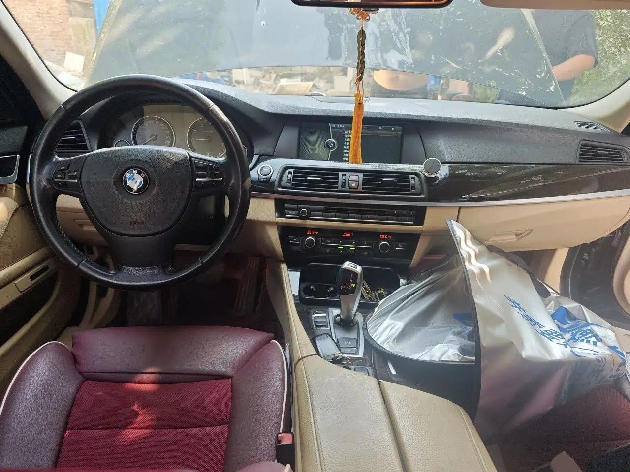 BMW 5 Series 2013 528i xDrive Luxury Edition — миниатюра 9