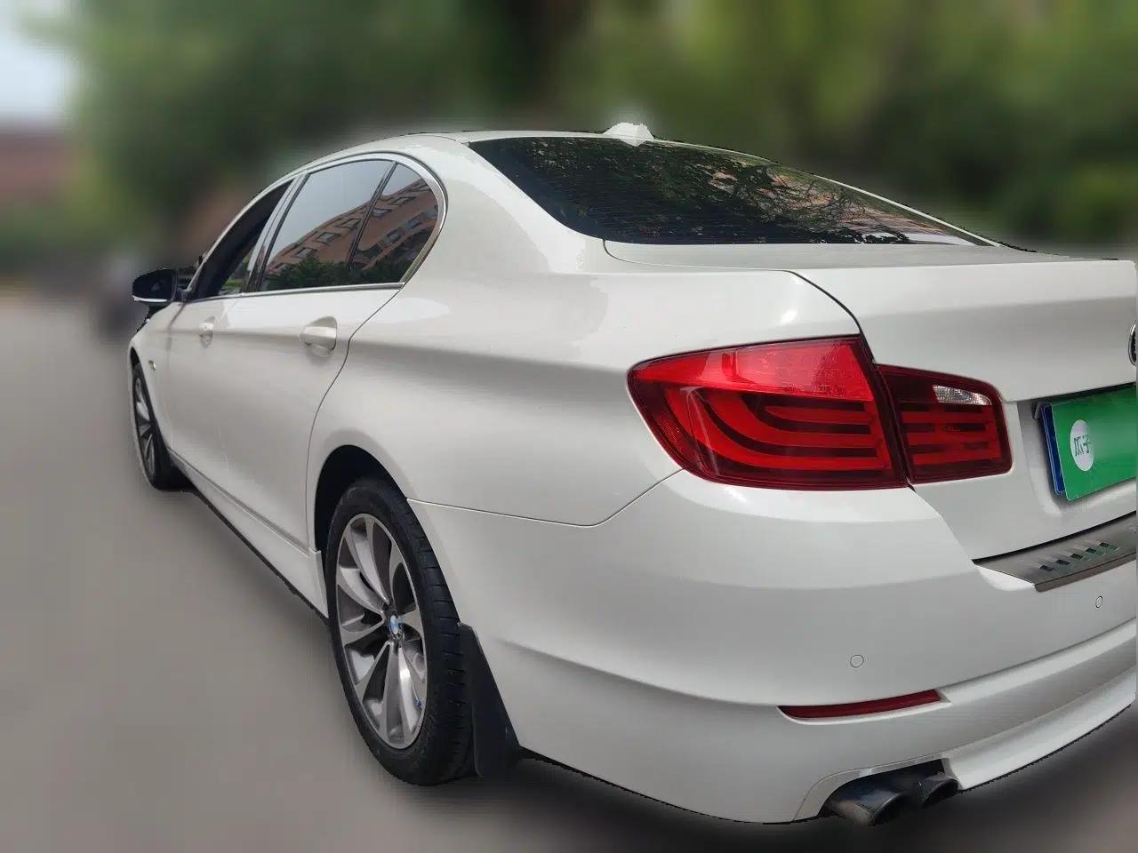 BMW 5 Series 2013 525Li Luxury Model — миниатюра 4