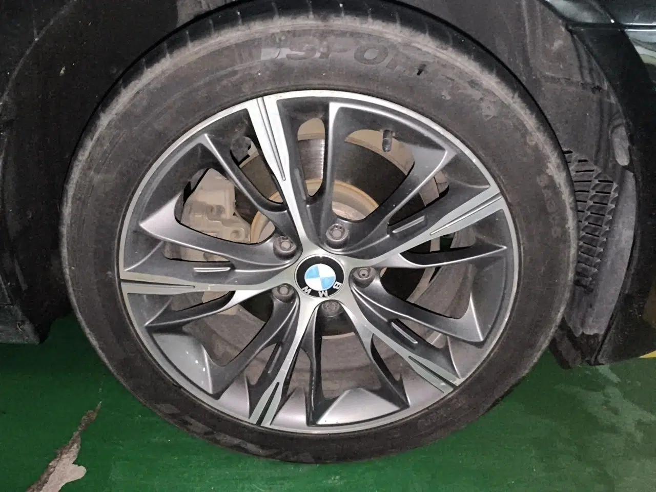 BMW 5 Series 2012 520Li Elegant Edition — миниатюра 8