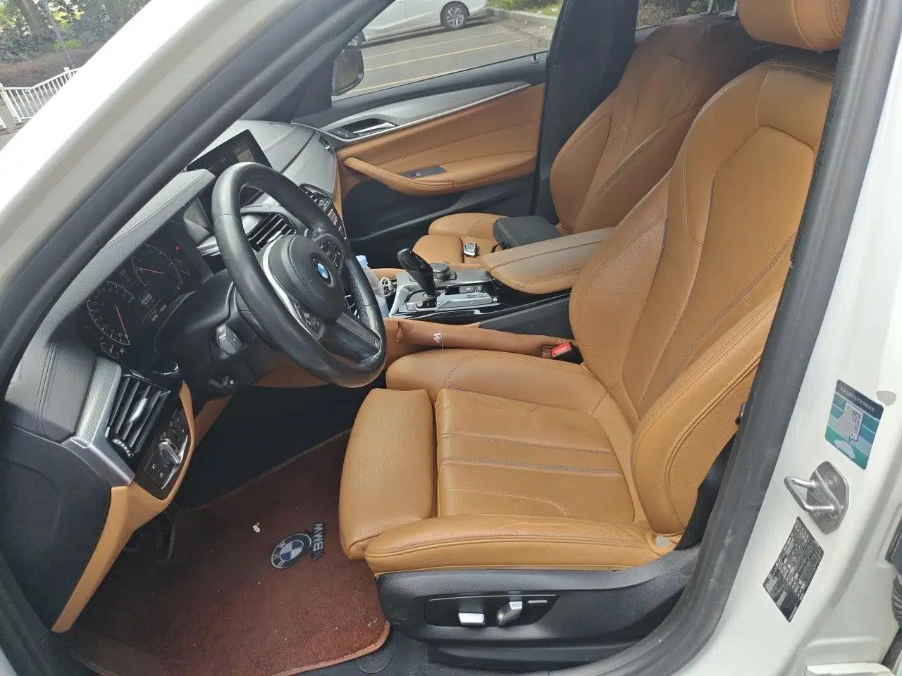 BMW 5 Series 2019 525i M Sport Package — миниатюра 15