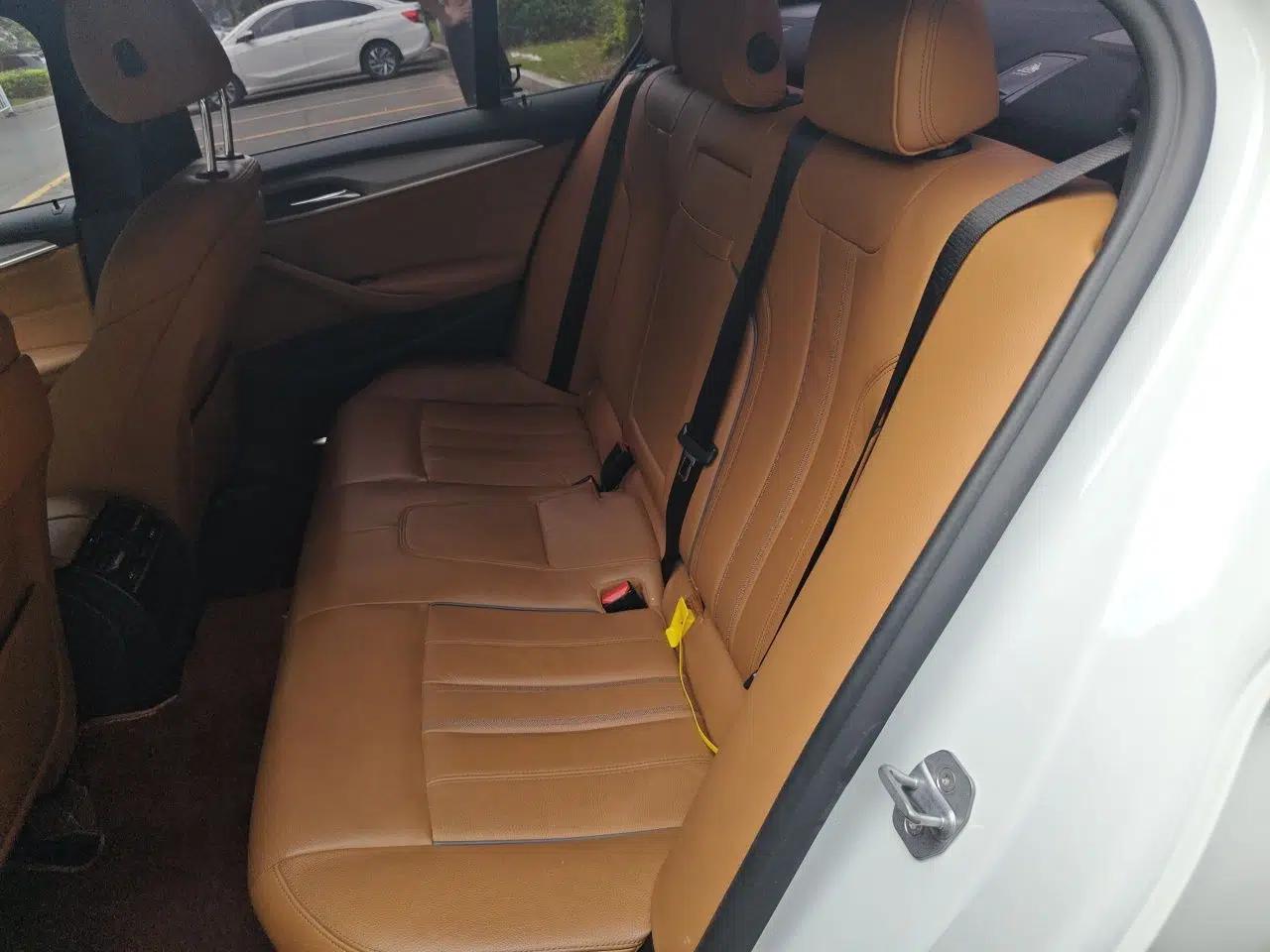 BMW 5 Series 2019 525i M Sport Package — миниатюра 17