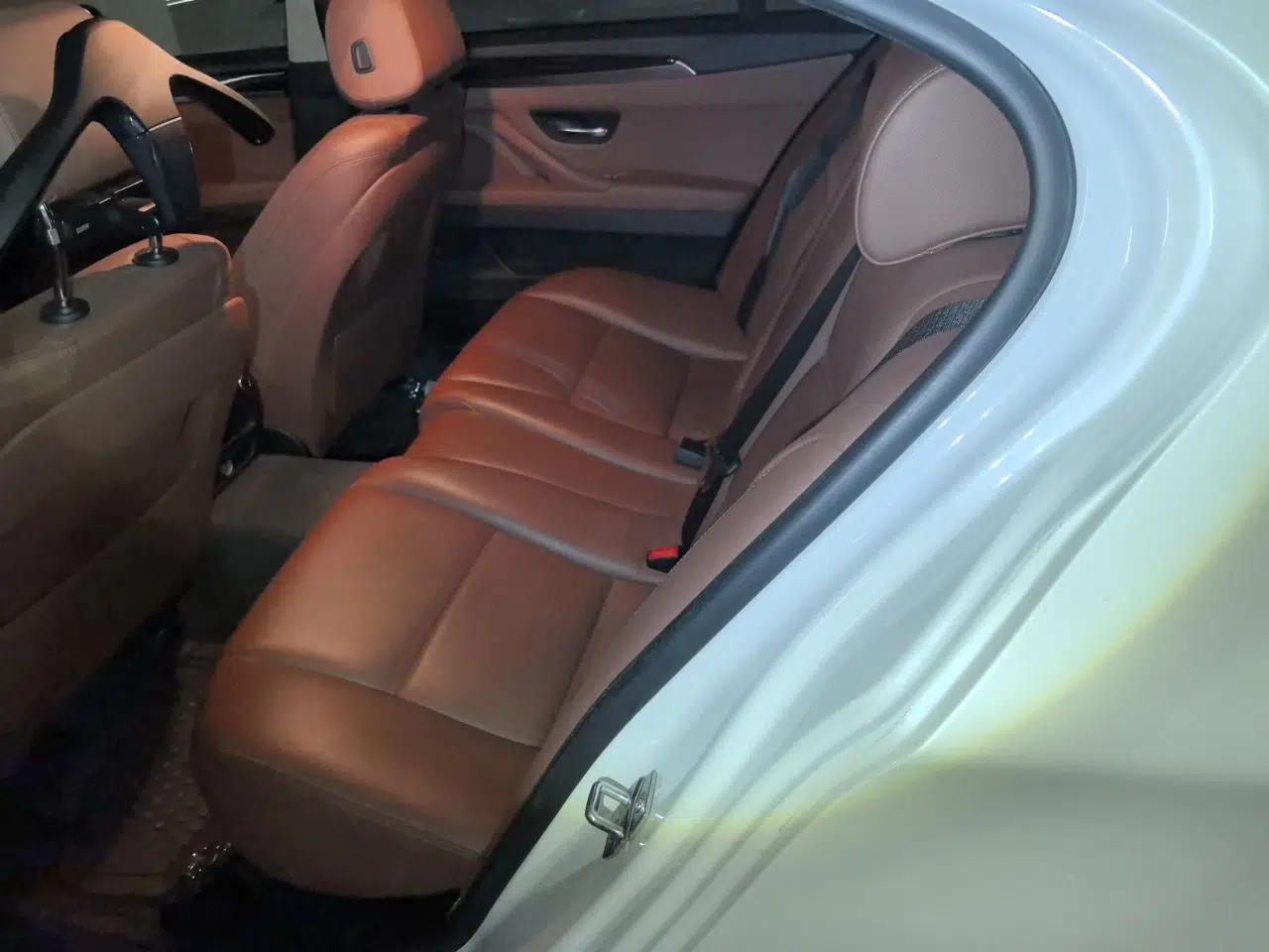 BMW 5 Series 2017 528Li Leading Model — миниатюра 17