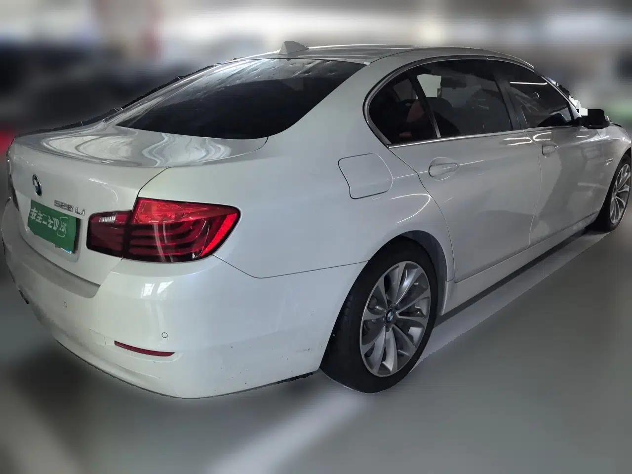 BMW 5 Series 2017 528Li Leading Model — миниатюра 6