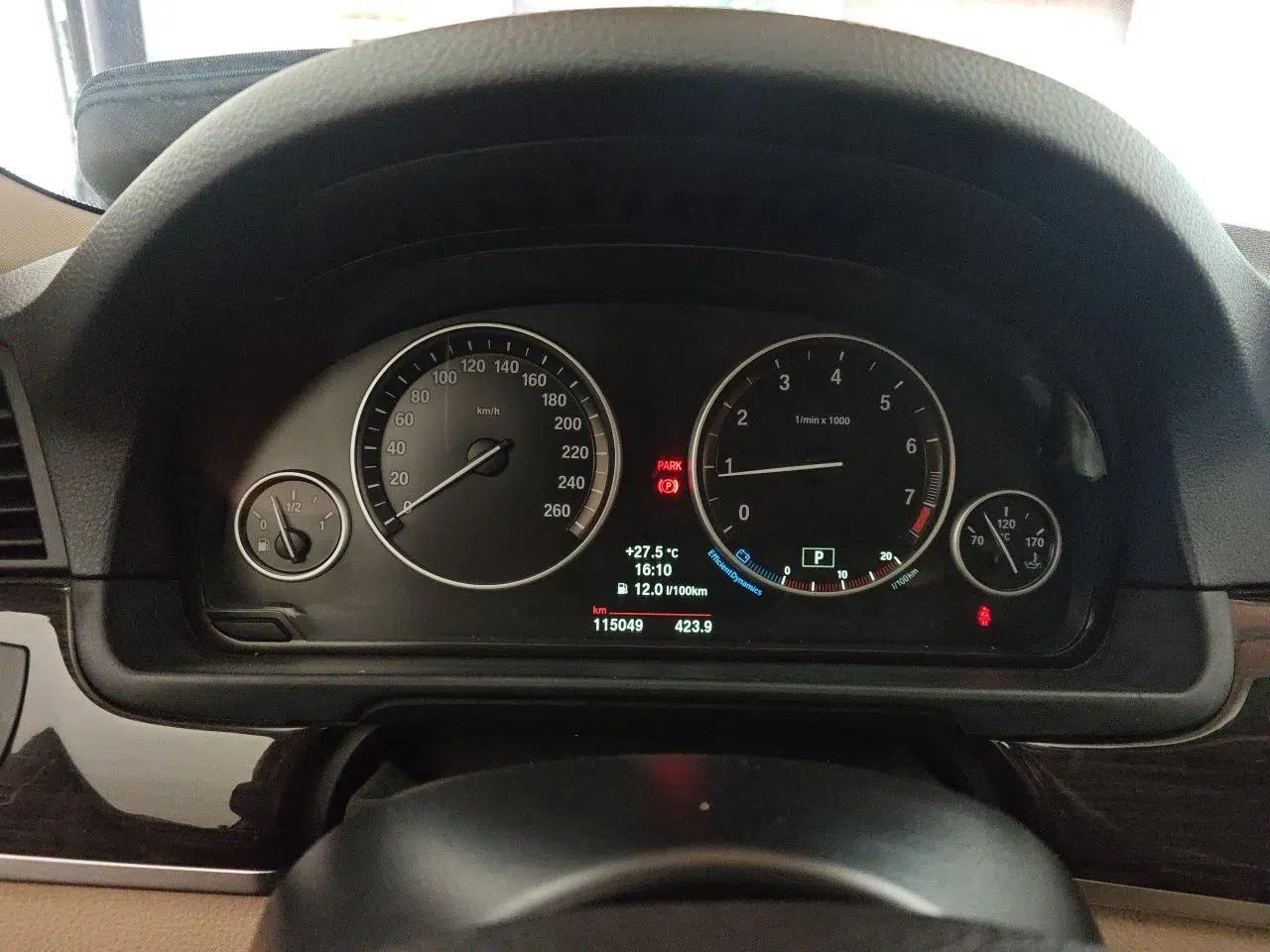 BMW 5 Series 2014 525Li Luxury Design Package — миниатюра 11
