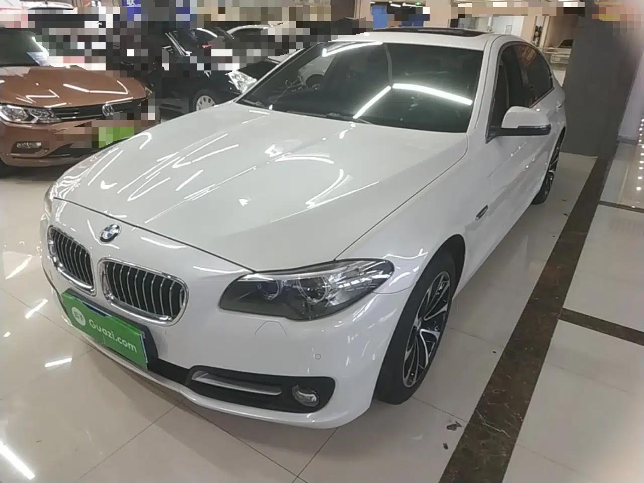 BMW 5 Series 2017 525Li Leading Model — миниатюра 1