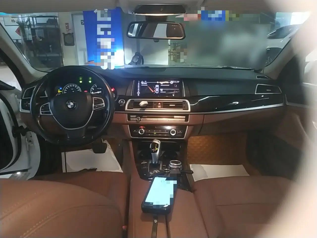 BMW 5 Series 2017 525Li Leading Model — миниатюра 12