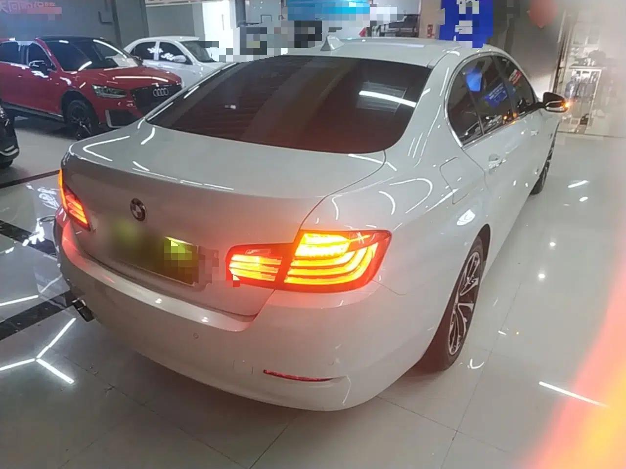 BMW 5 Series 2017 525Li Leading Model — миниатюра 6