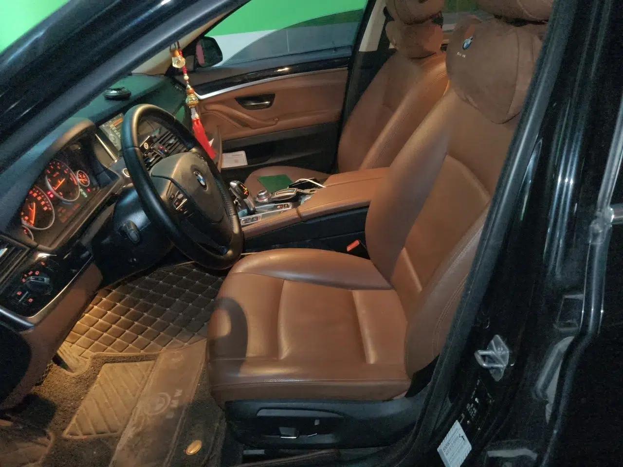 BMW 5 Series 2014 520Li Elegant Model — миниатюра 15