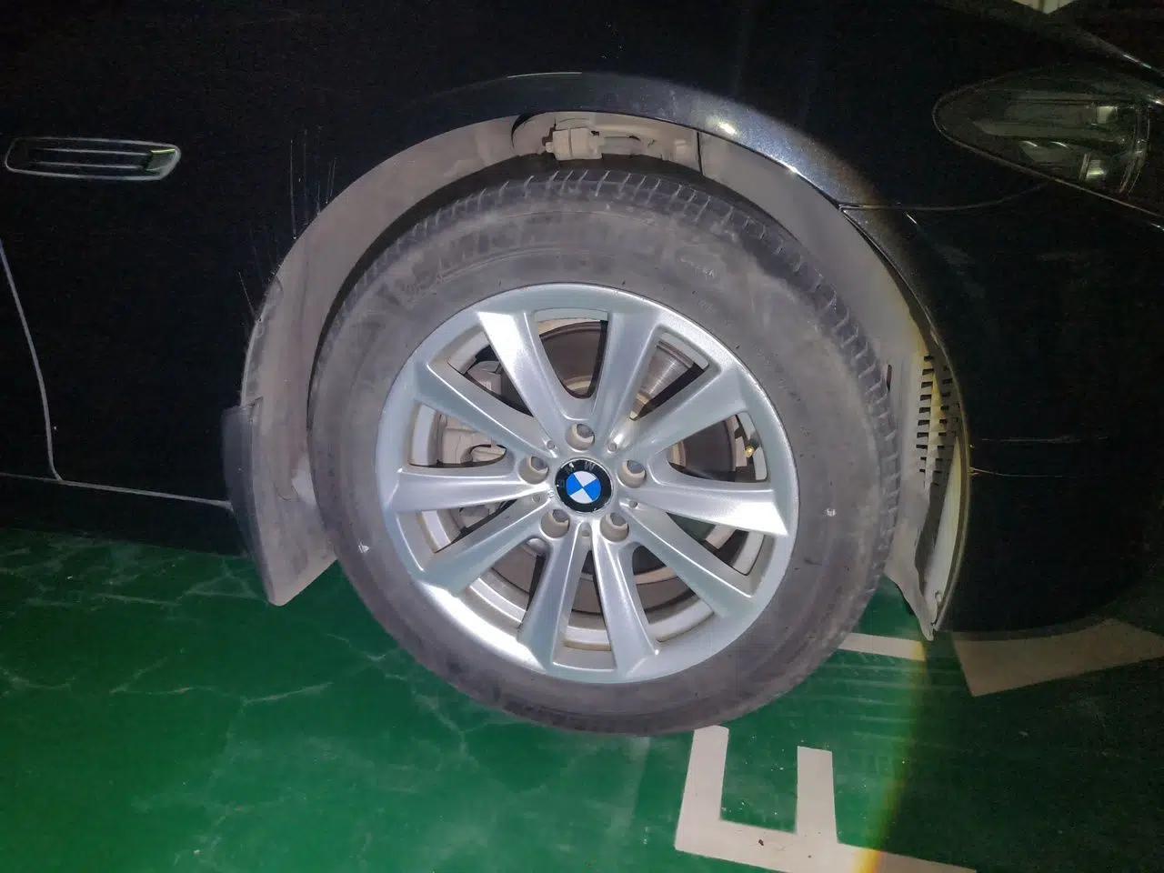 BMW 5 Series 2014 520Li Elegant Model — миниатюра 8