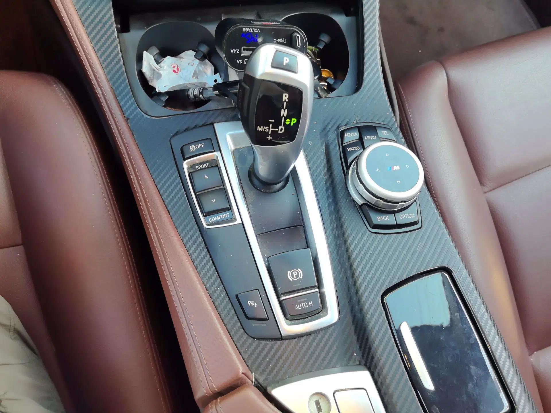 BMW 5 Series 2017 520Li Elegant Edition — миниатюра 14