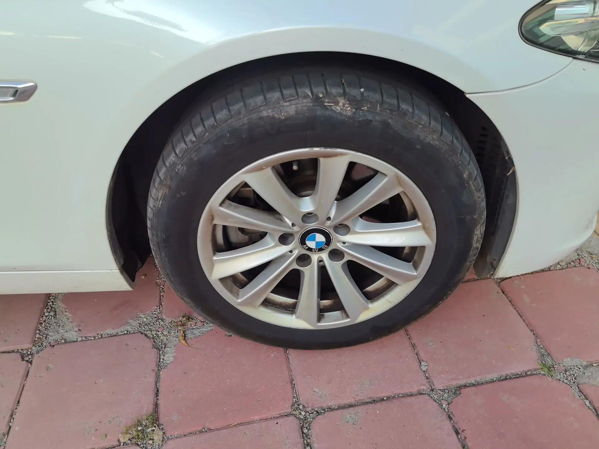 BMW 5 Series 2017 520Li Elegant Edition — миниатюра 8