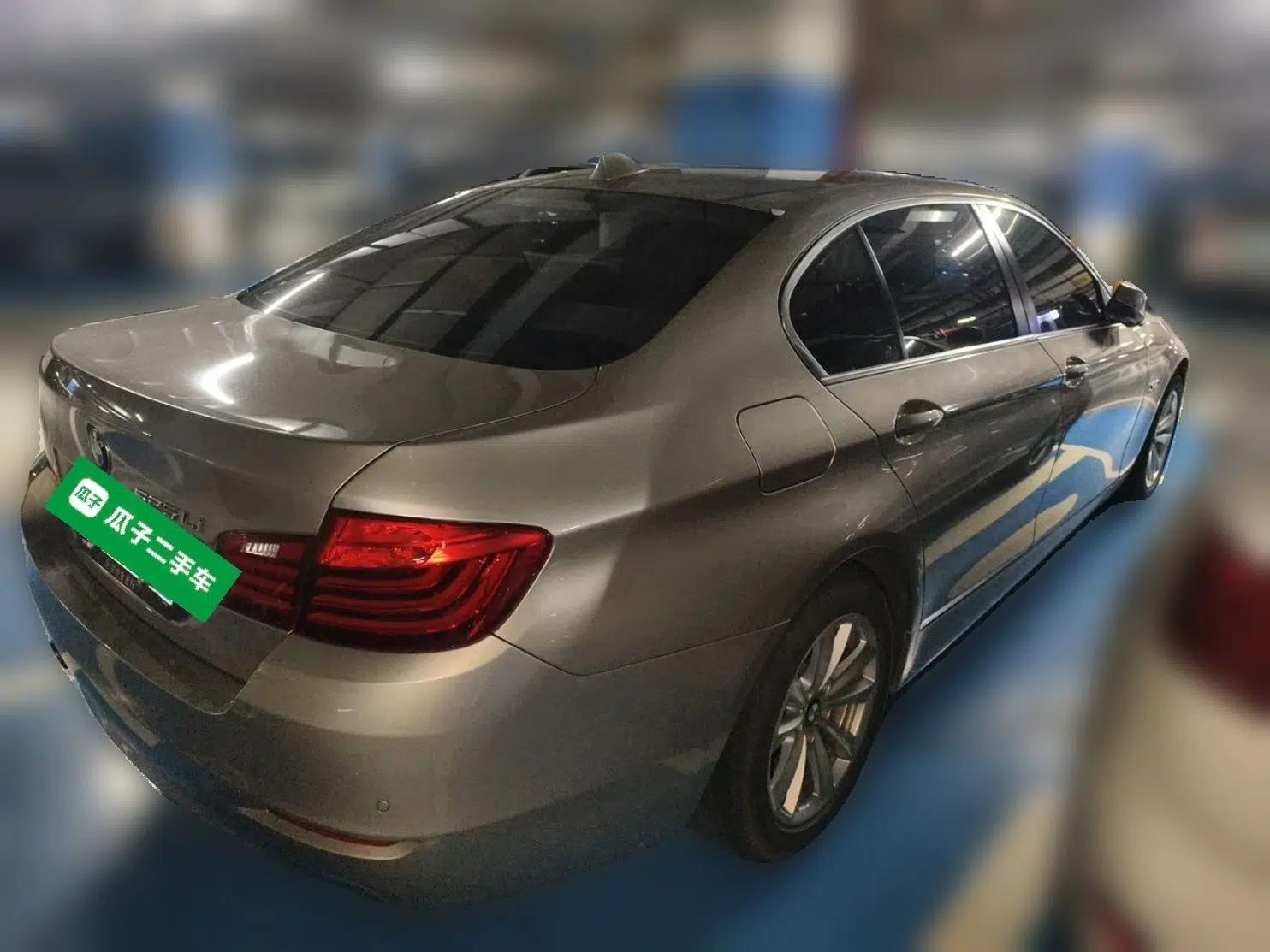 BMW 5 Series 2017 520Li Elegant Edition — миниатюра 6