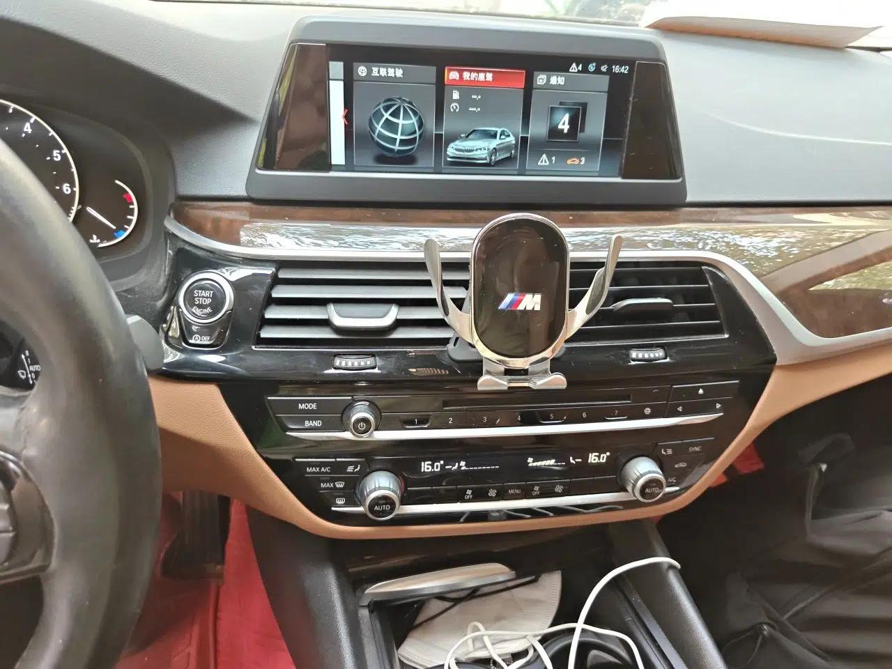 BMW 5 Series 2018 528Li Launch Special Edition — миниатюра 13