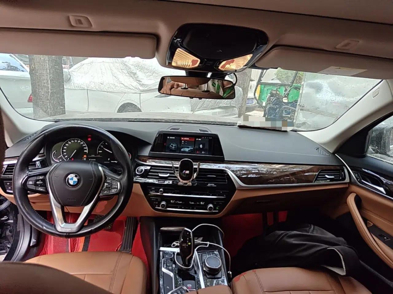 BMW 5 Series 2018 528Li Launch Special Edition — миниатюра 9