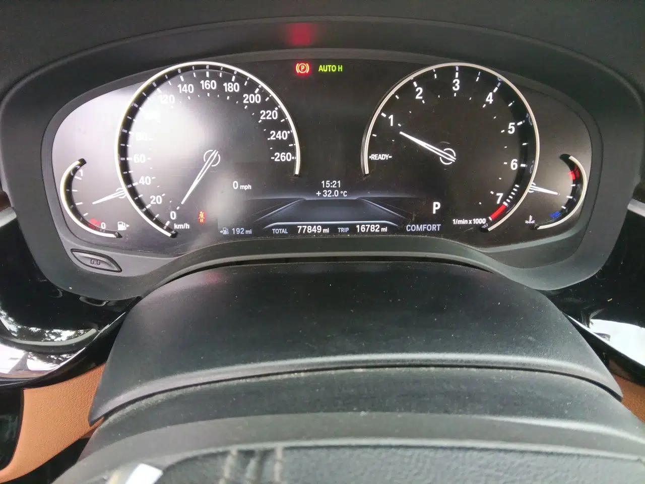 BMW 5 Series 2018 528Li Launch Special Edition — миниатюра 12